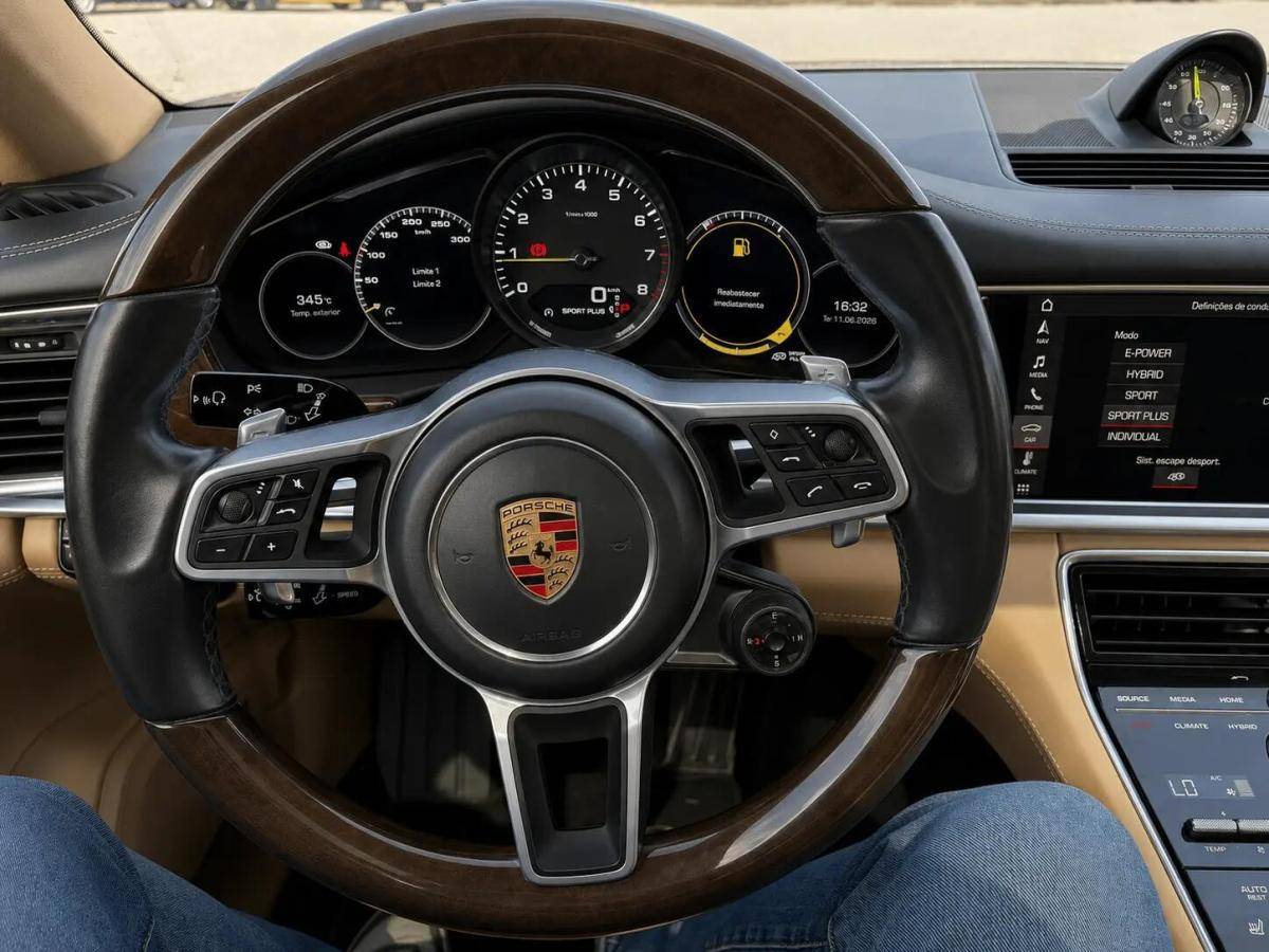 porsche-panamera-2017-hibrido-a-gasolina-2894cc