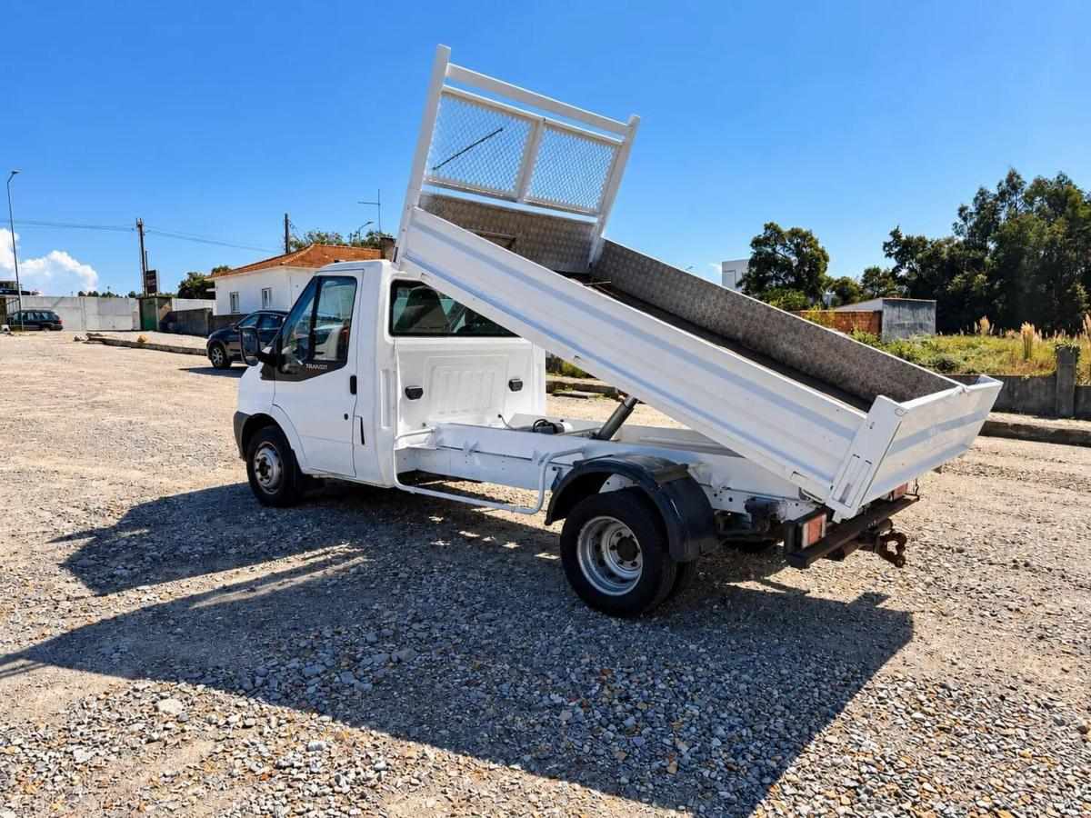ford-transit-2007-diesel-2400cc
