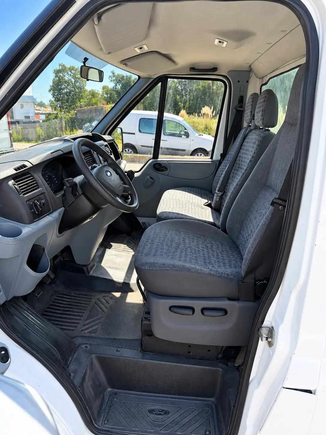 ford-transit-2007-diesel-2400cc
