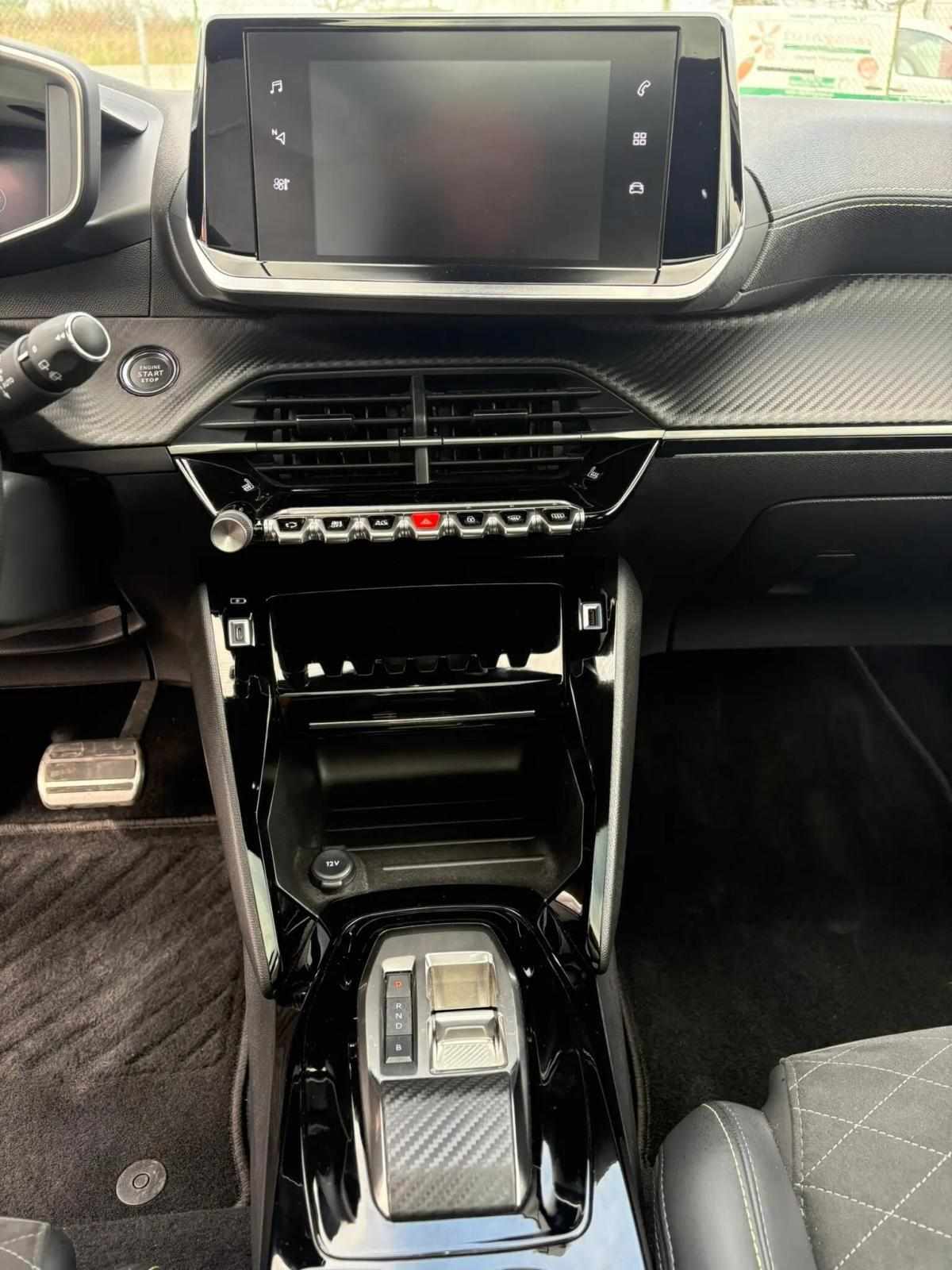peugeot-e-208-2023-eletrico-0cc