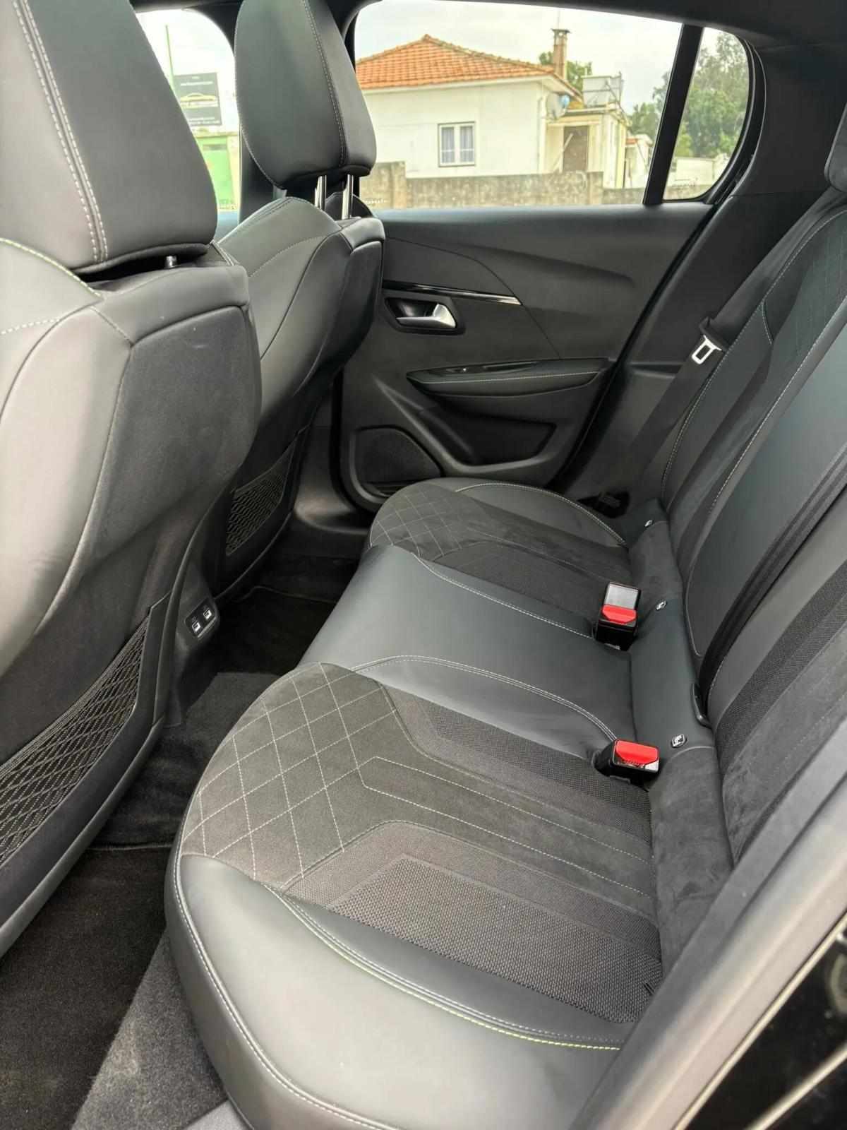 peugeot-e-208-2023-eletrico-0cc