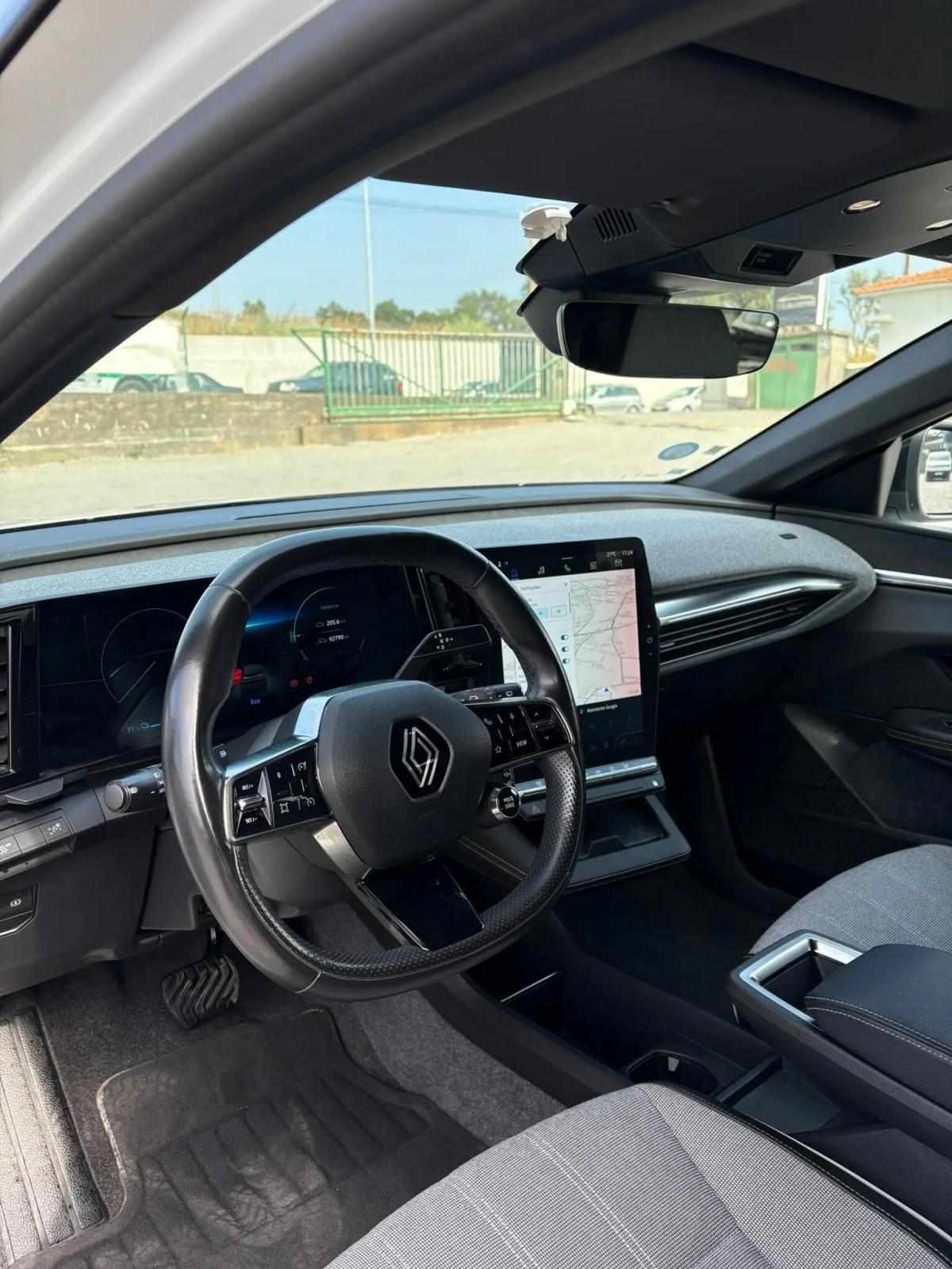renault-megane-e-tech-2022-eletrico-0cc