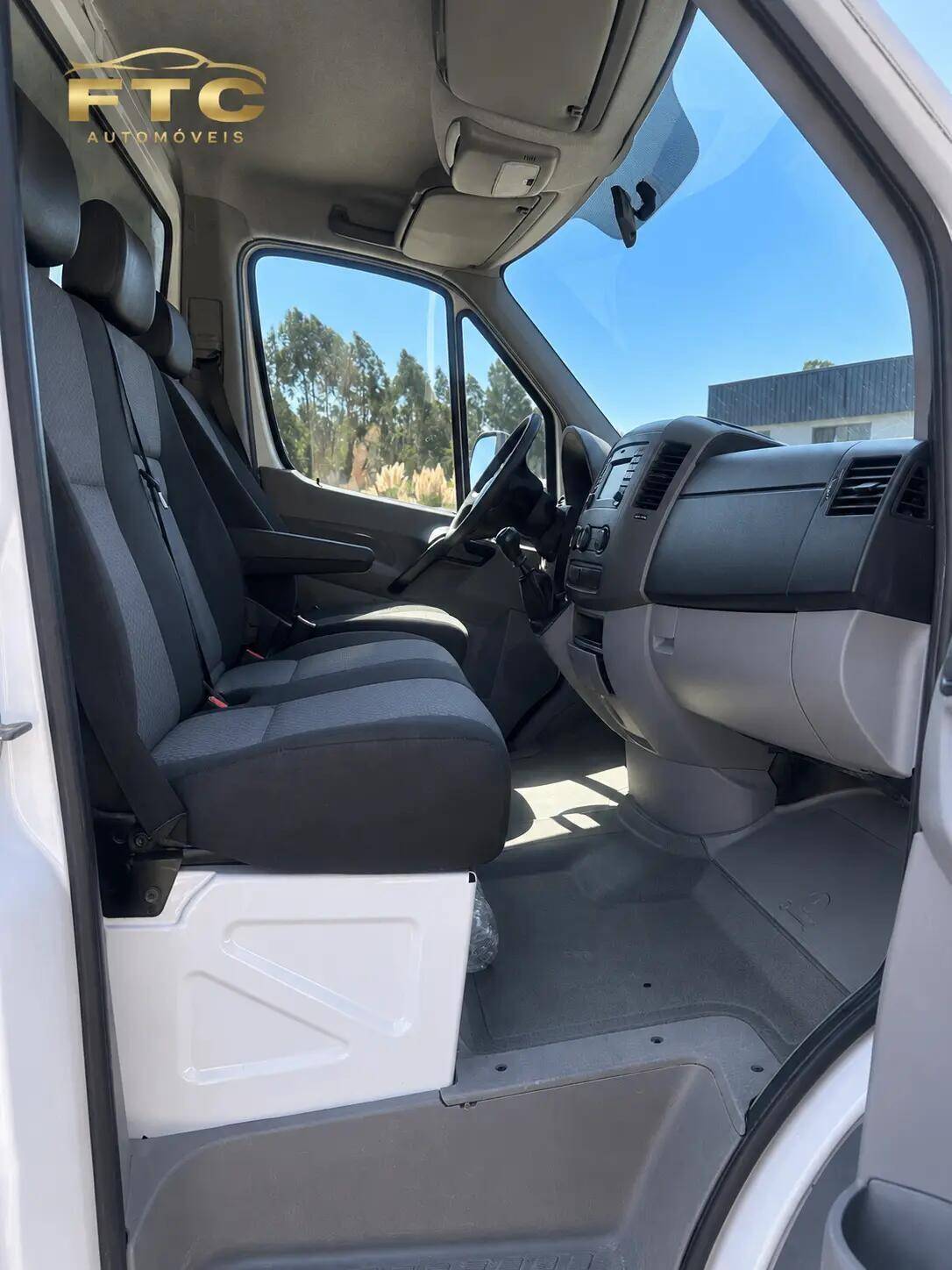 volkswagen-crafter-2014-diesel-1968cc