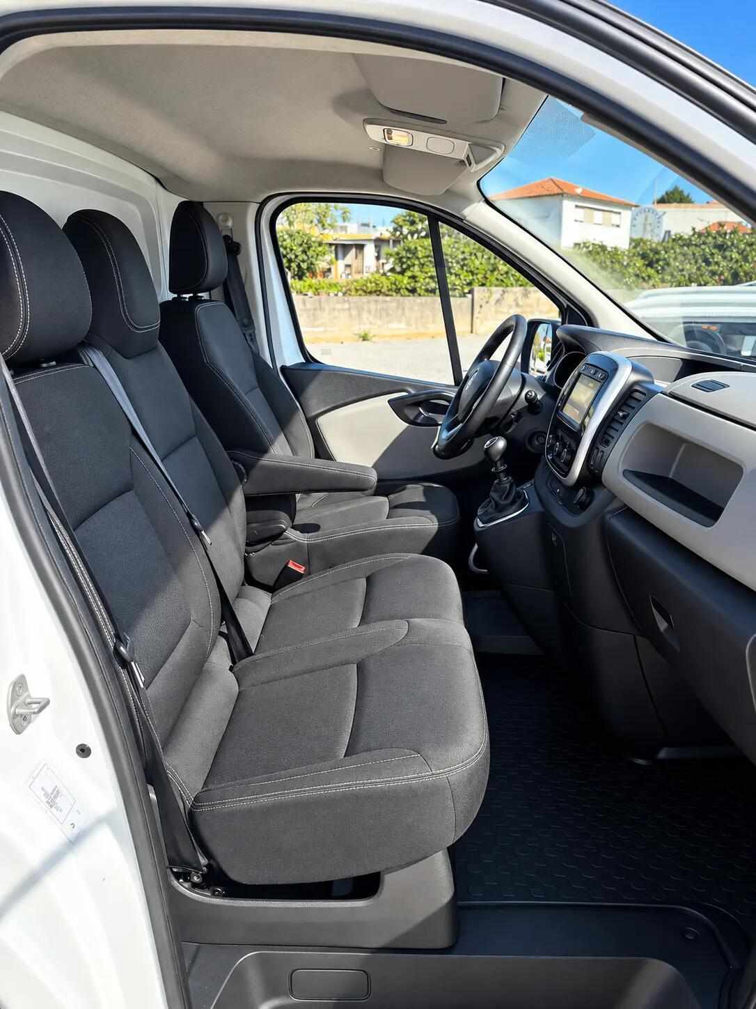 renault-trafic-2017-diesel-1598cc