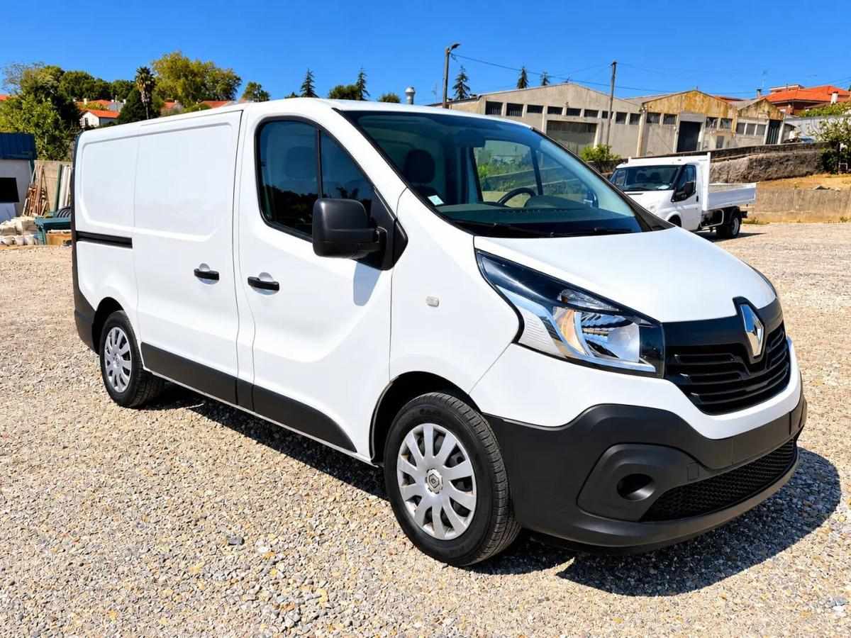 renault-trafic-2018-diesel-1598cc