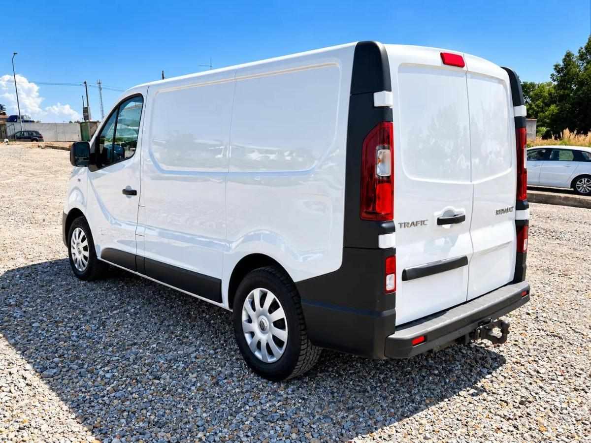 renault-trafic-2018-diesel-1598cc