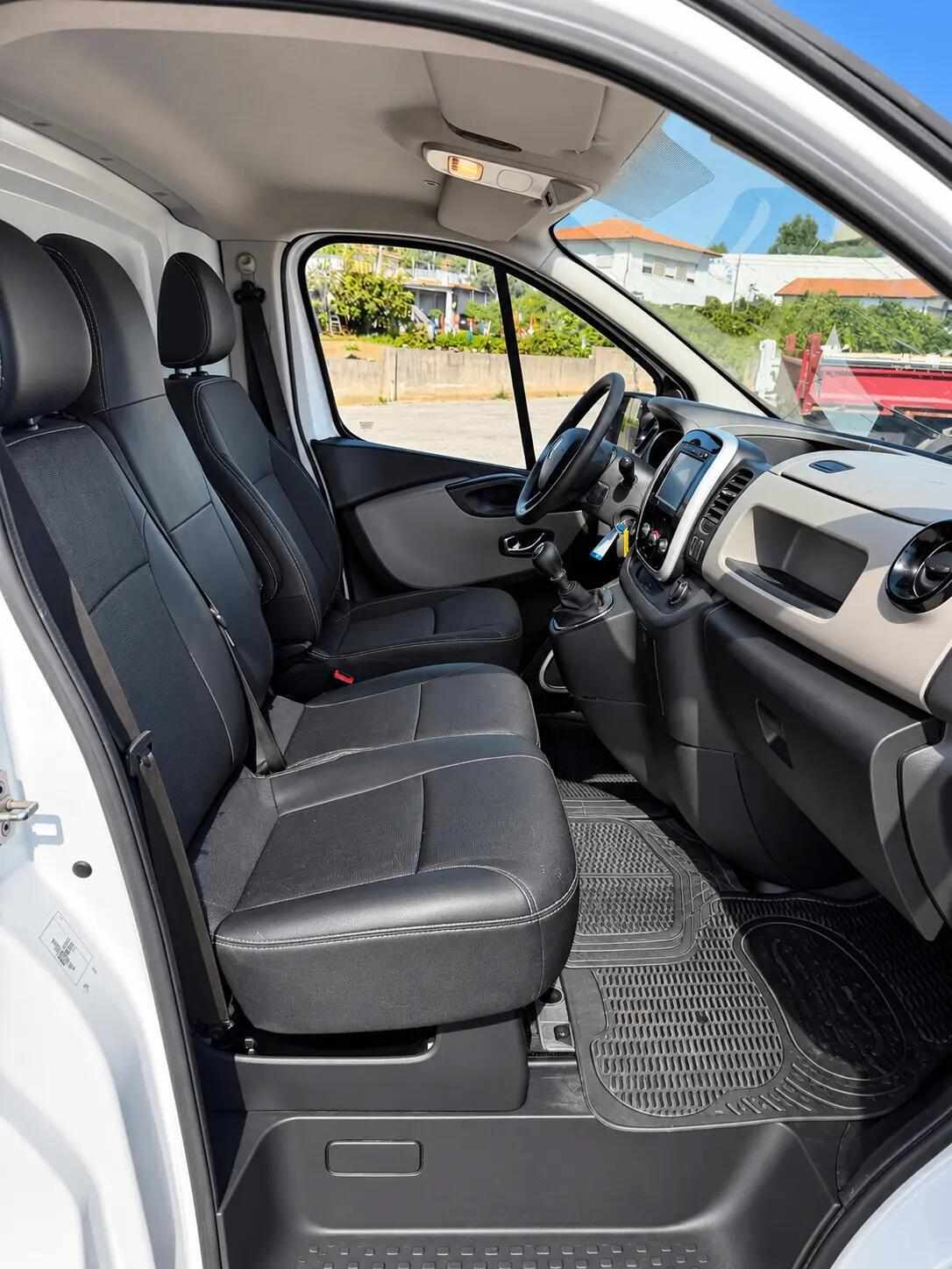 renault-trafic-2018-diesel-1598cc