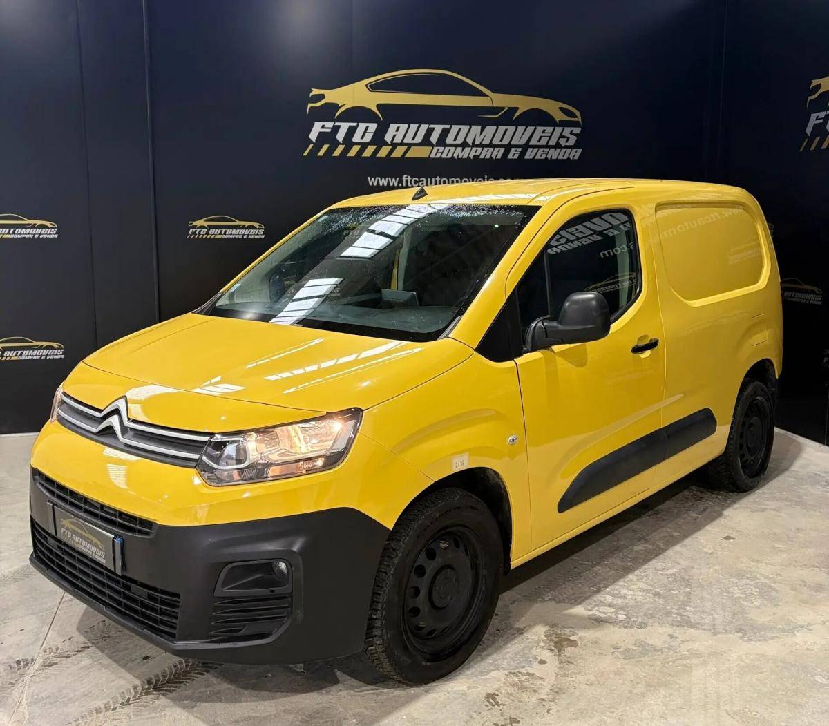 citroen-berlingo-2021-gasolina-1199cc