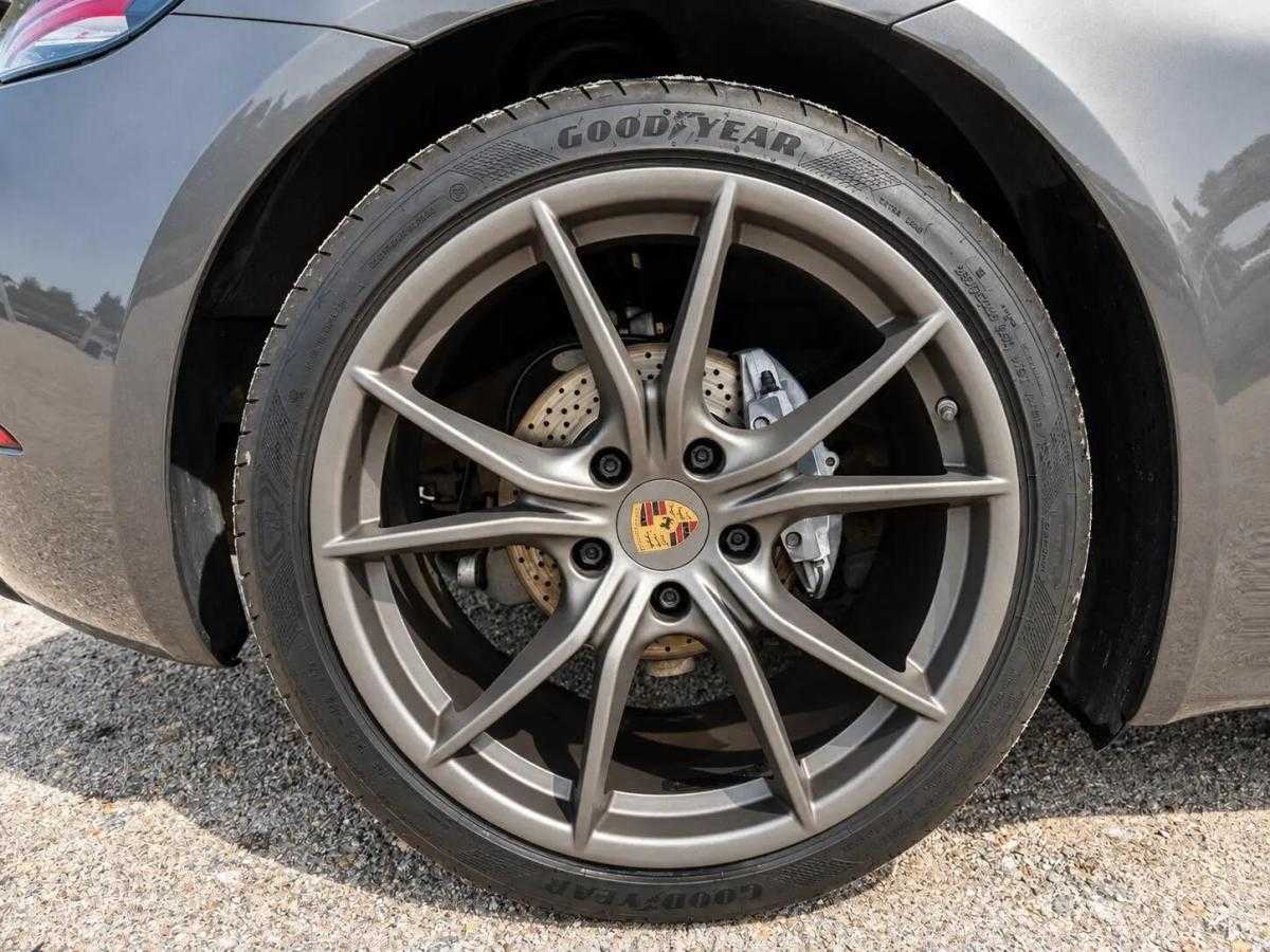 porsche-cayman-2019-gasolina-1988cc