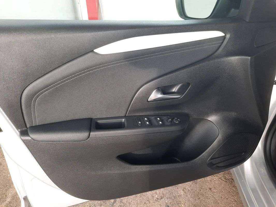 opel-corsa-2025-gasolina-1199cc