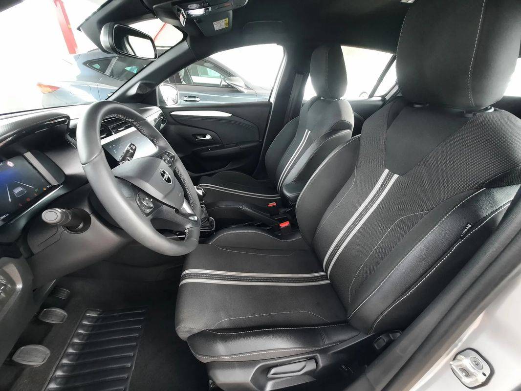 opel-corsa-2025-gasolina-1199cc