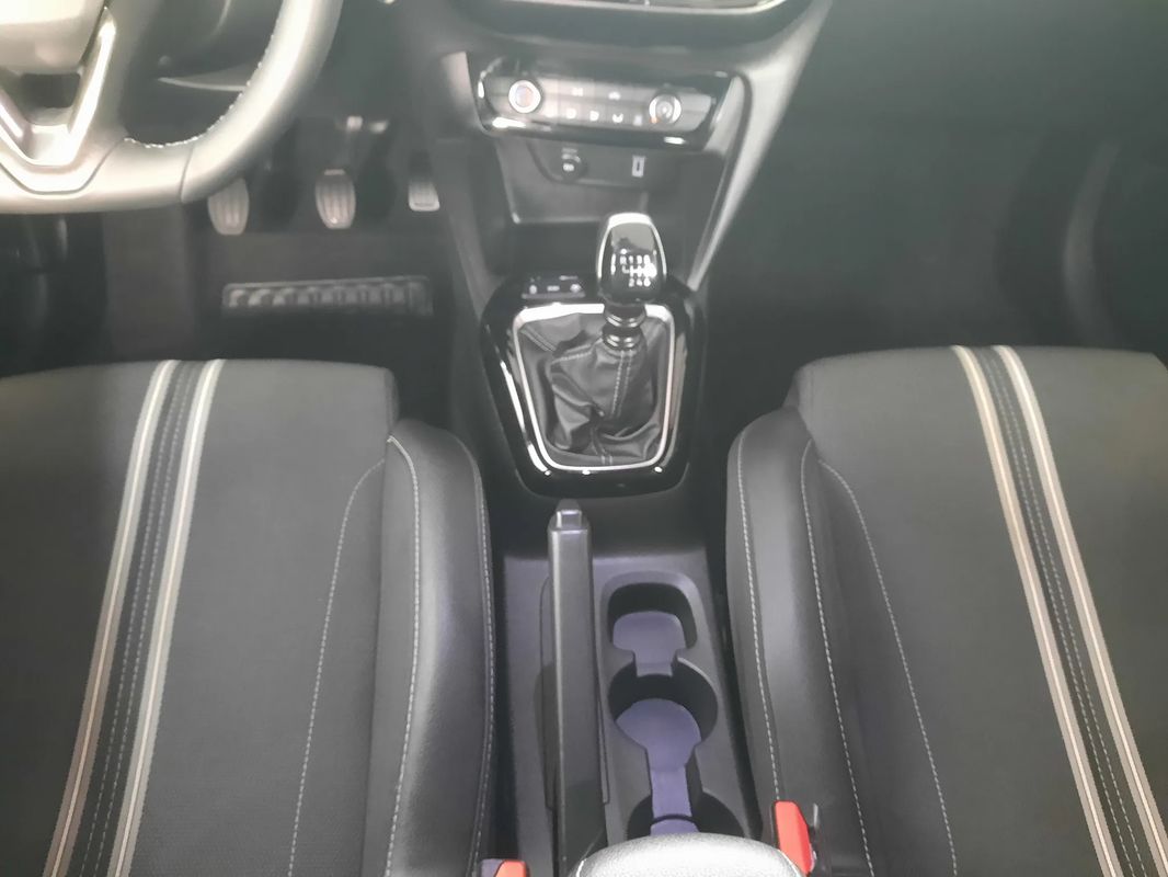 opel-corsa-2025-gasolina-1199cc