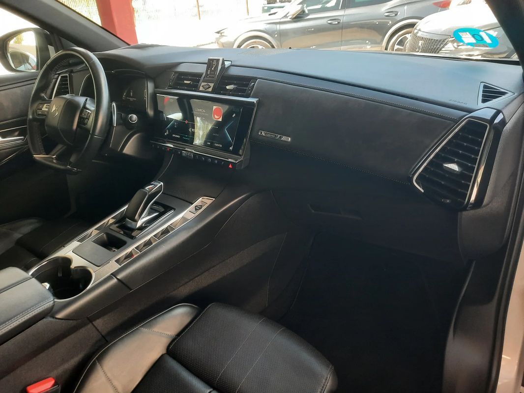 ds-ds-7-crossback-2022-hibrido-a-gasolina-1598cc
