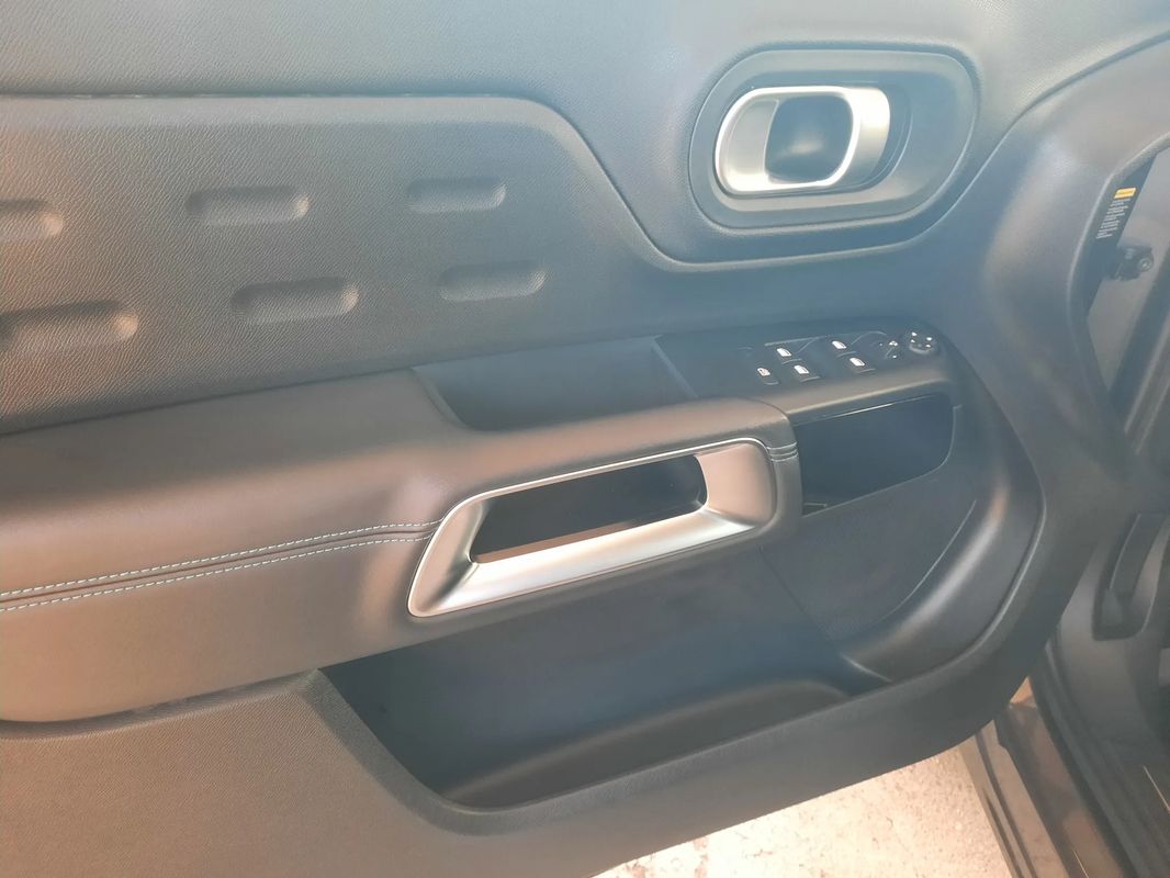 citroen-c5-aircross-2023-hibrido-a-gasolina-1598cc