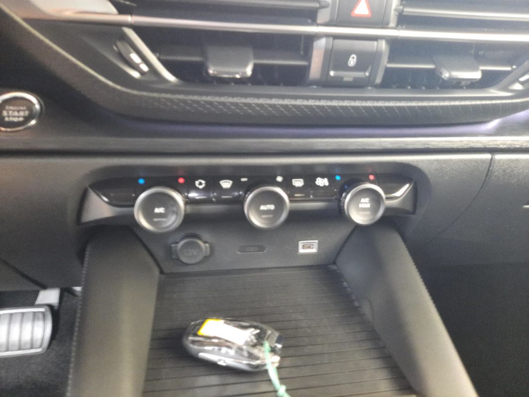 citroen-c5-2023-hibrido-a-gasolina-1598cc