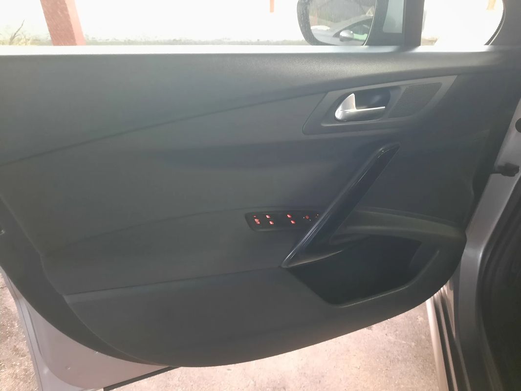 peugeot-508-sw-2017-diesel-1560cc