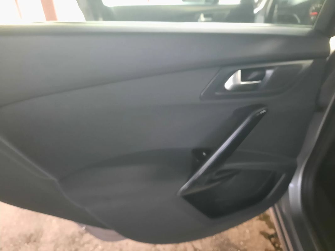 peugeot-508-sw-2017-diesel-1560cc