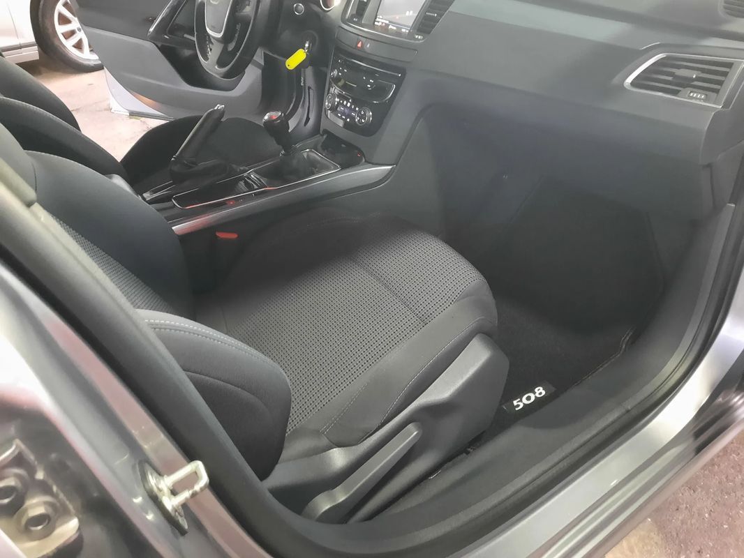 peugeot-508-sw-2017-diesel-1560cc