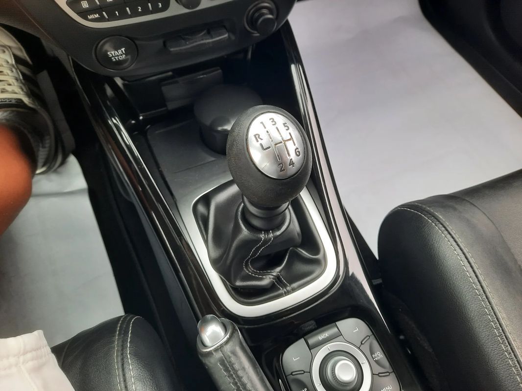 renault-megane-coupe-2011-diesel-1461cc