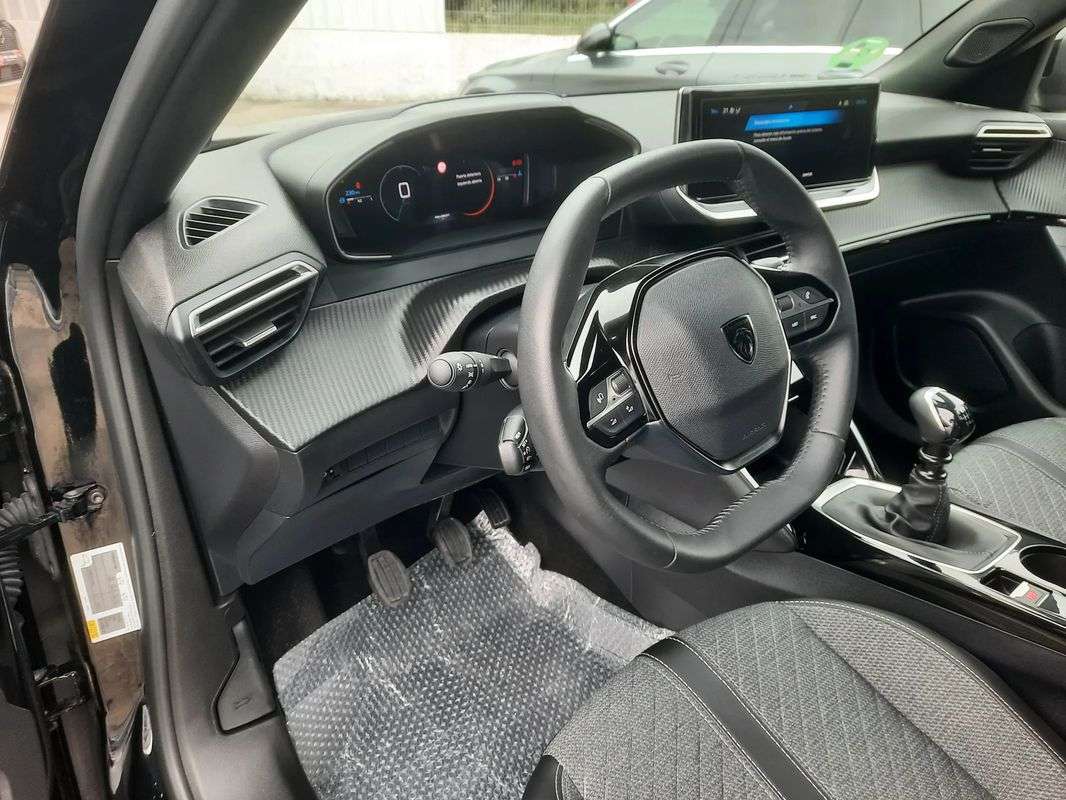 peugeot-2008-2025-gasolina-1199cc