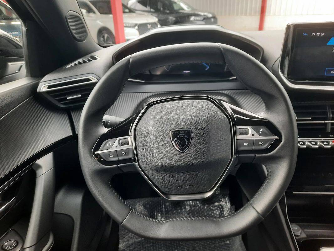 peugeot-2008-2025-gasolina-1199cc