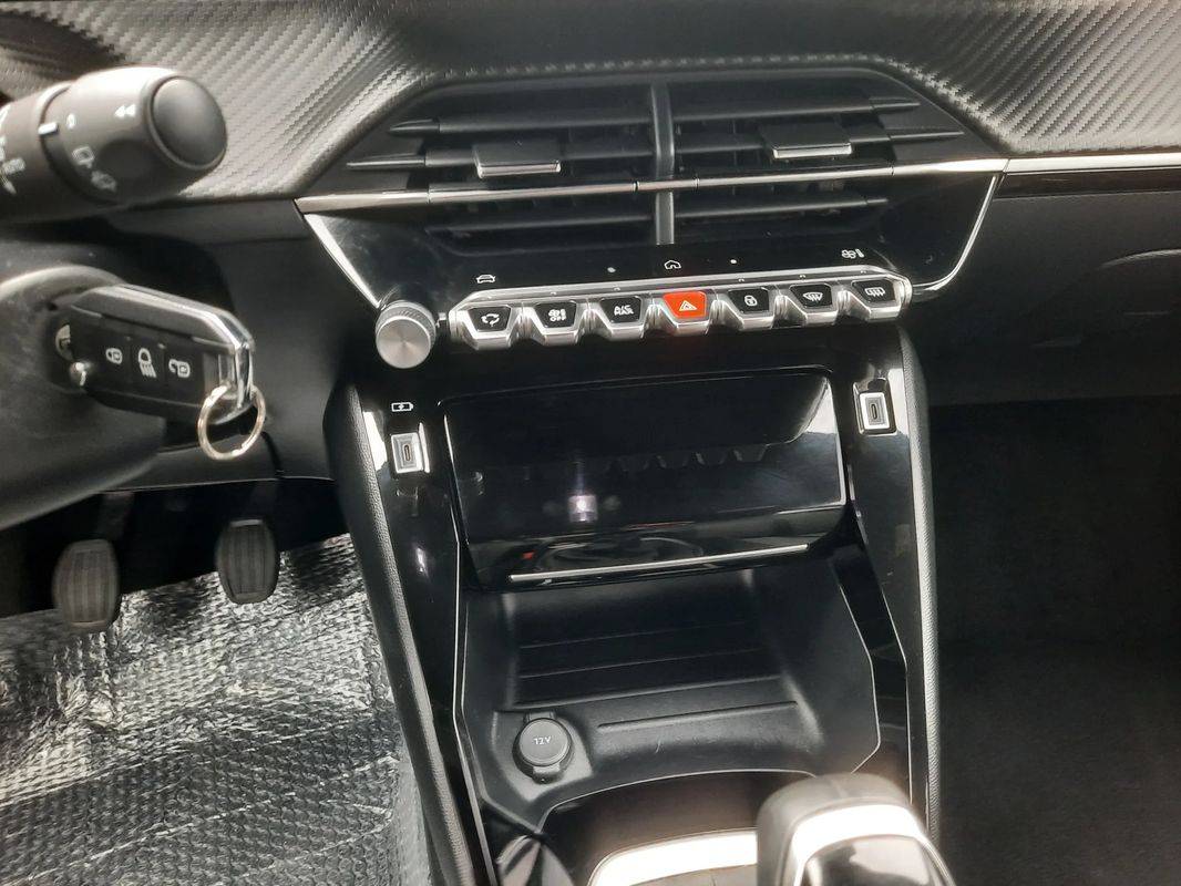 peugeot-2008-2025-gasolina-1199cc
