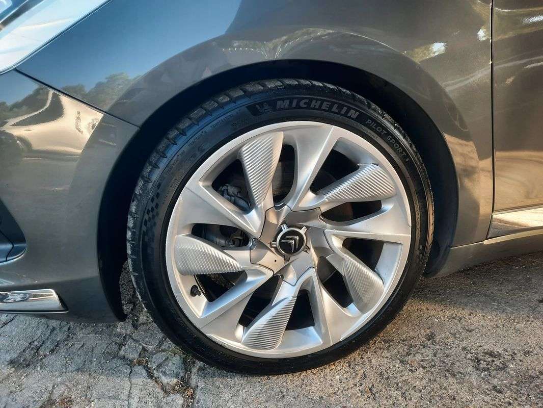 citroen-ds5-2012-gasolina-1598cc