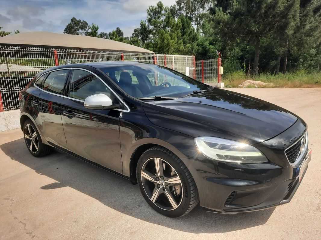 volvo-v40-2017-diesel-1969cc