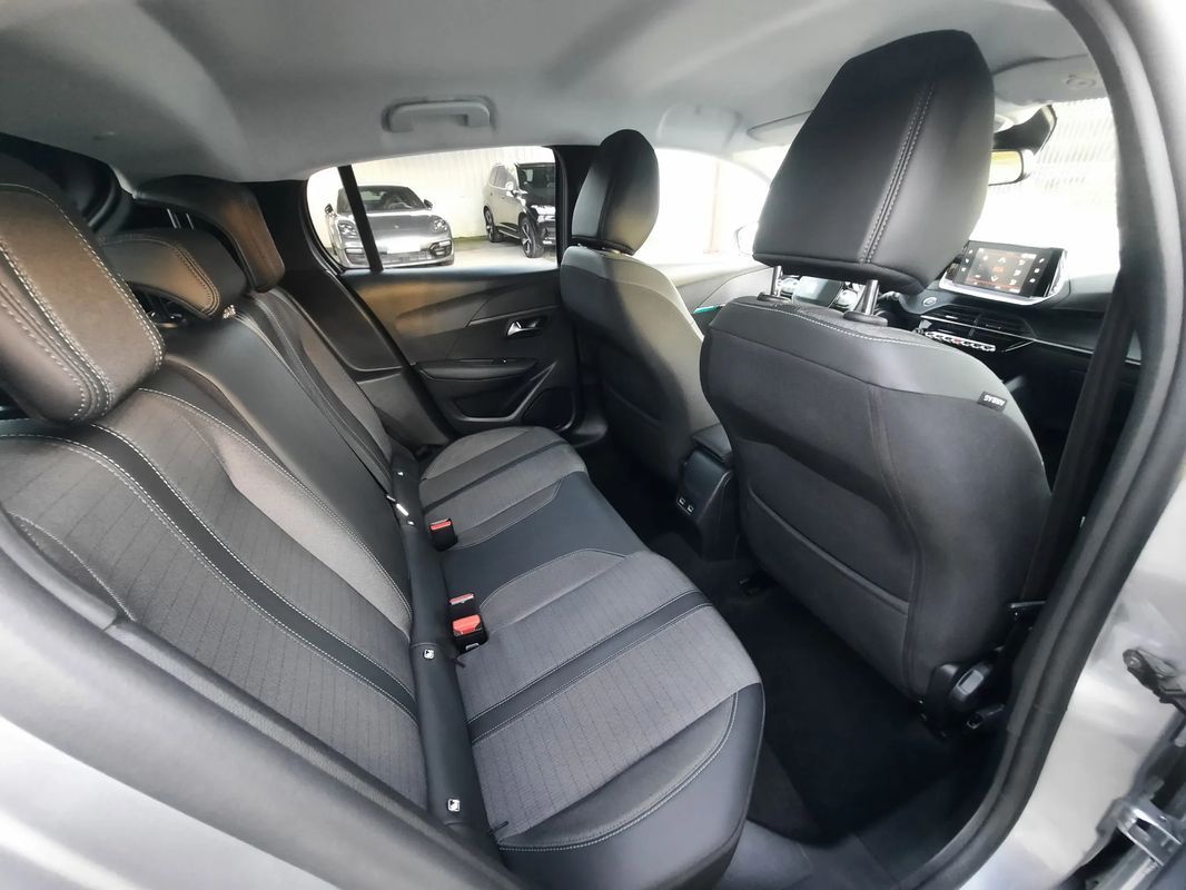 peugeot-208-2023-gasolina-1199cc