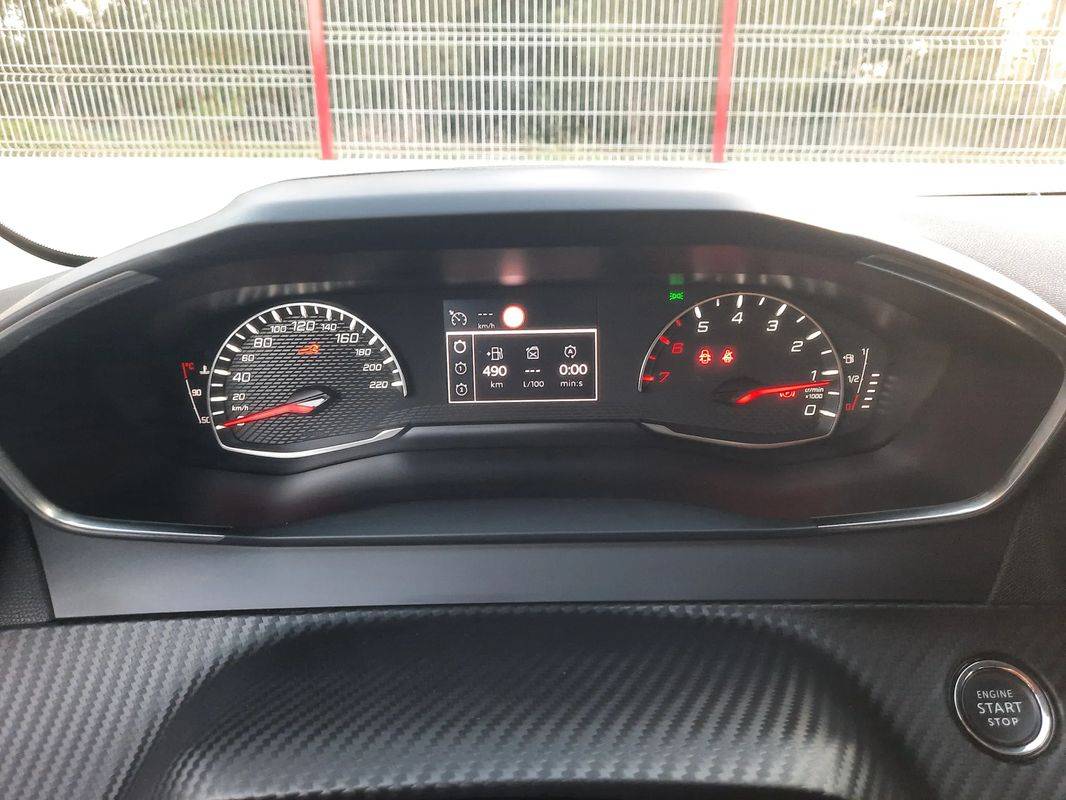 peugeot-208-2023-gasolina-1199cc