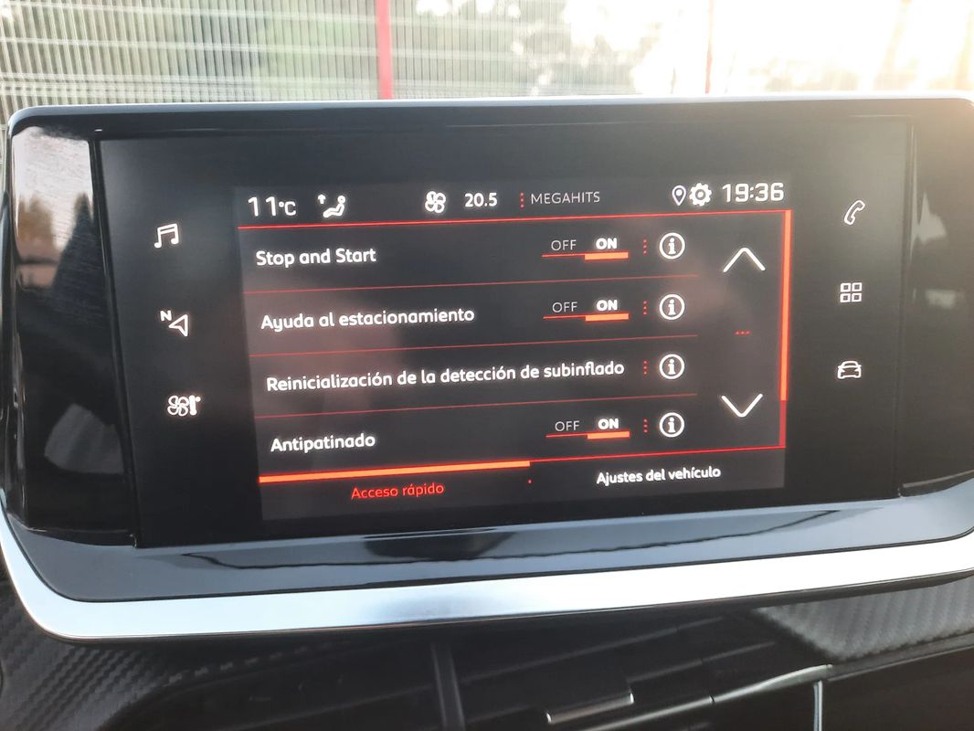 peugeot-208-2023-gasolina-1199cc
