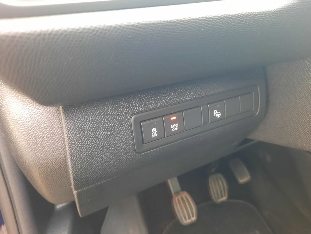 peugeot-308-2015-diesel-1997cc