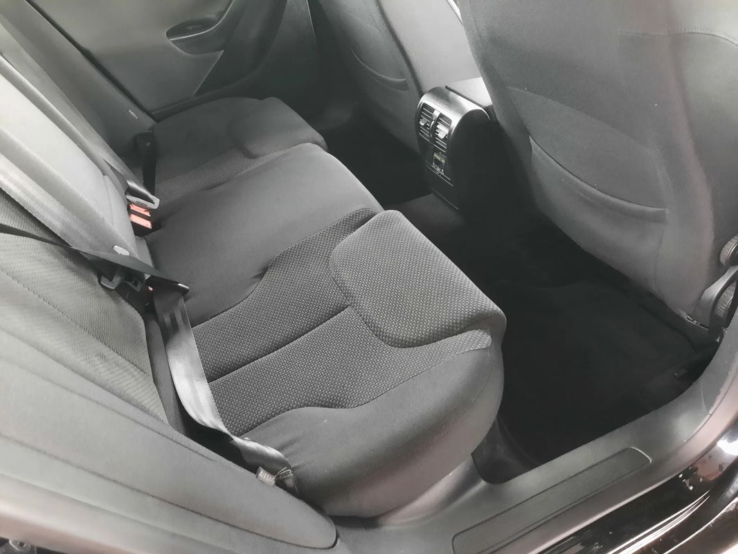 volkswagen-passat-variant-2007-diesel-1968cc