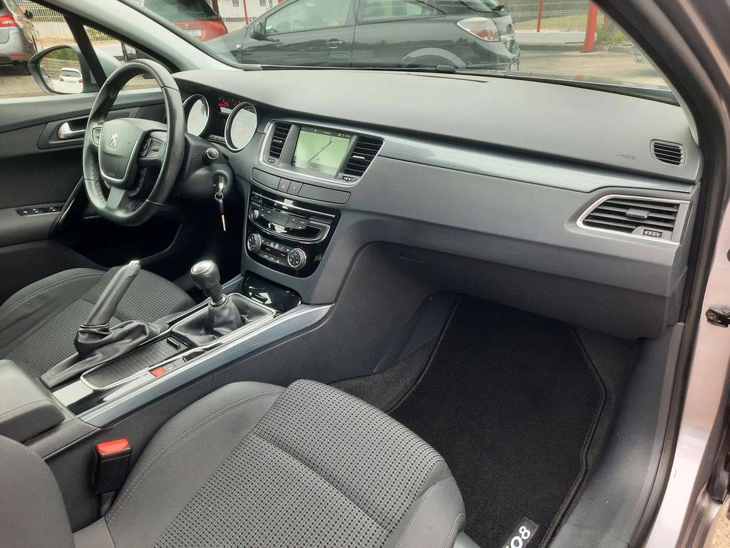 peugeot-508-sw-2017-diesel-1560cc