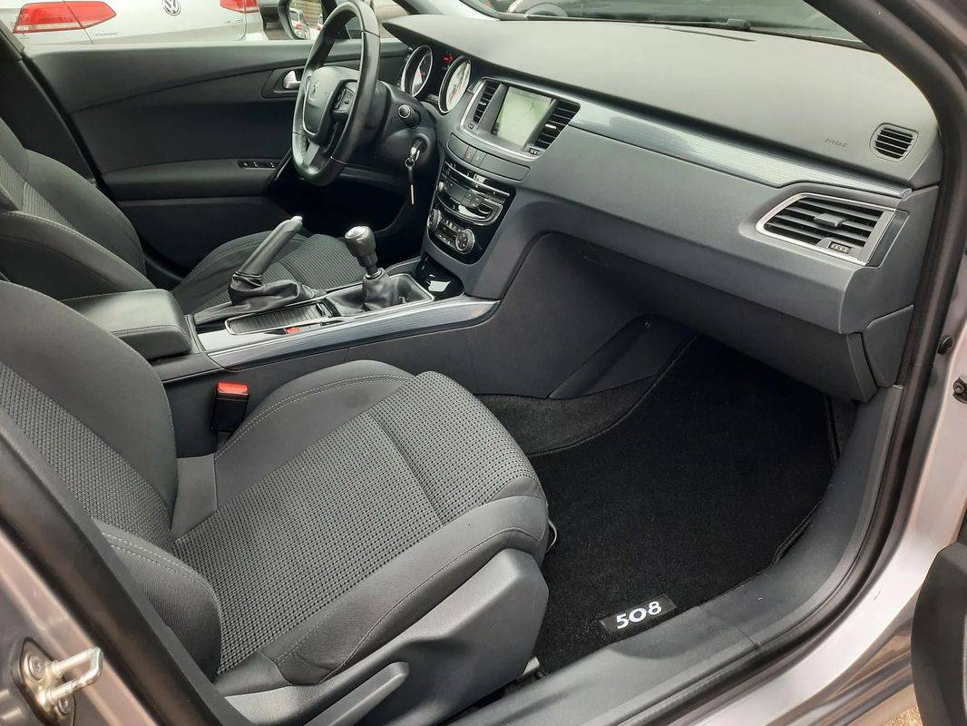 peugeot-508-sw-2017-diesel-1560cc