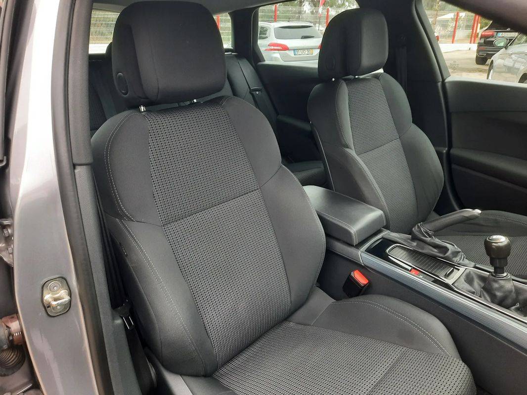 peugeot-508-sw-2017-diesel-1560cc