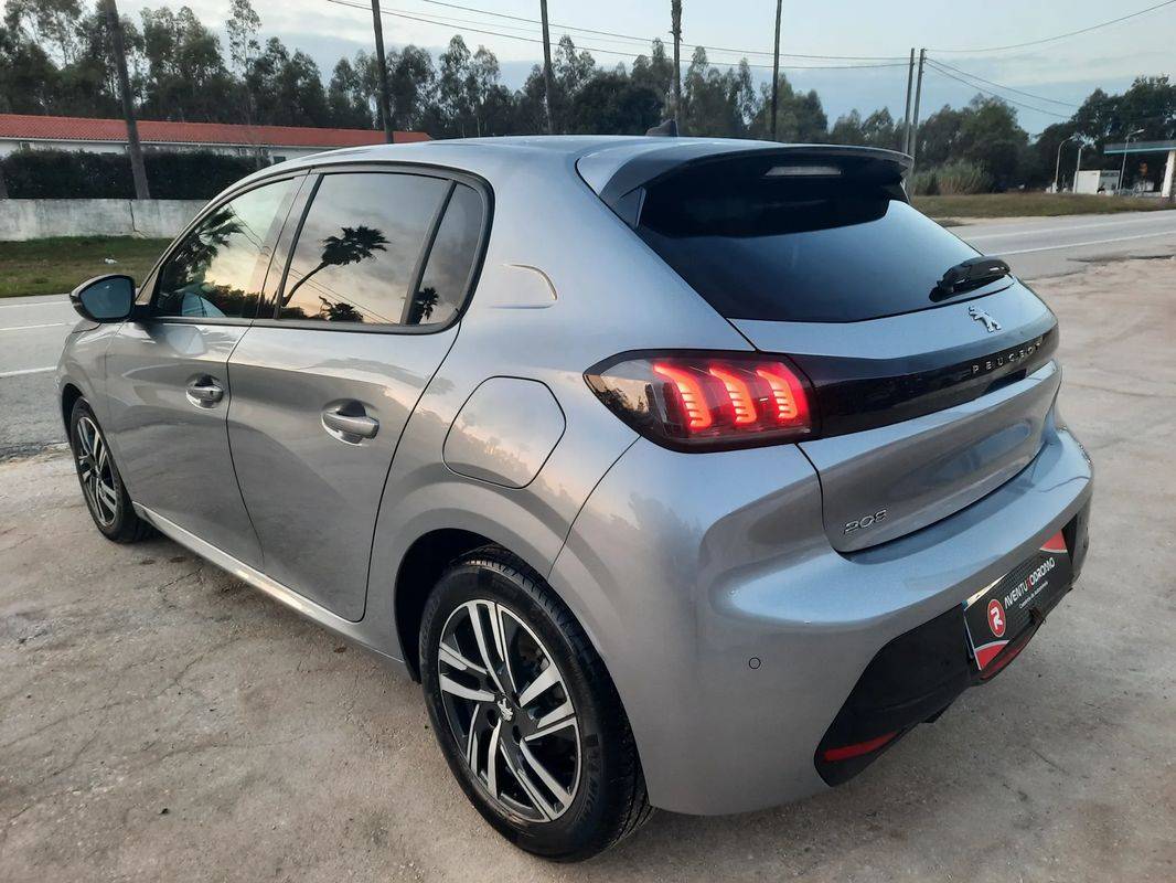 peugeot-208-2023-gasolina-1199cc