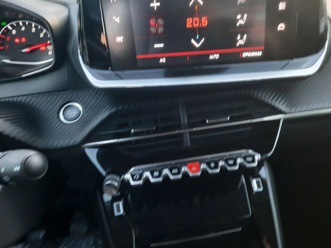 peugeot-208-2023-gasolina-1199cc