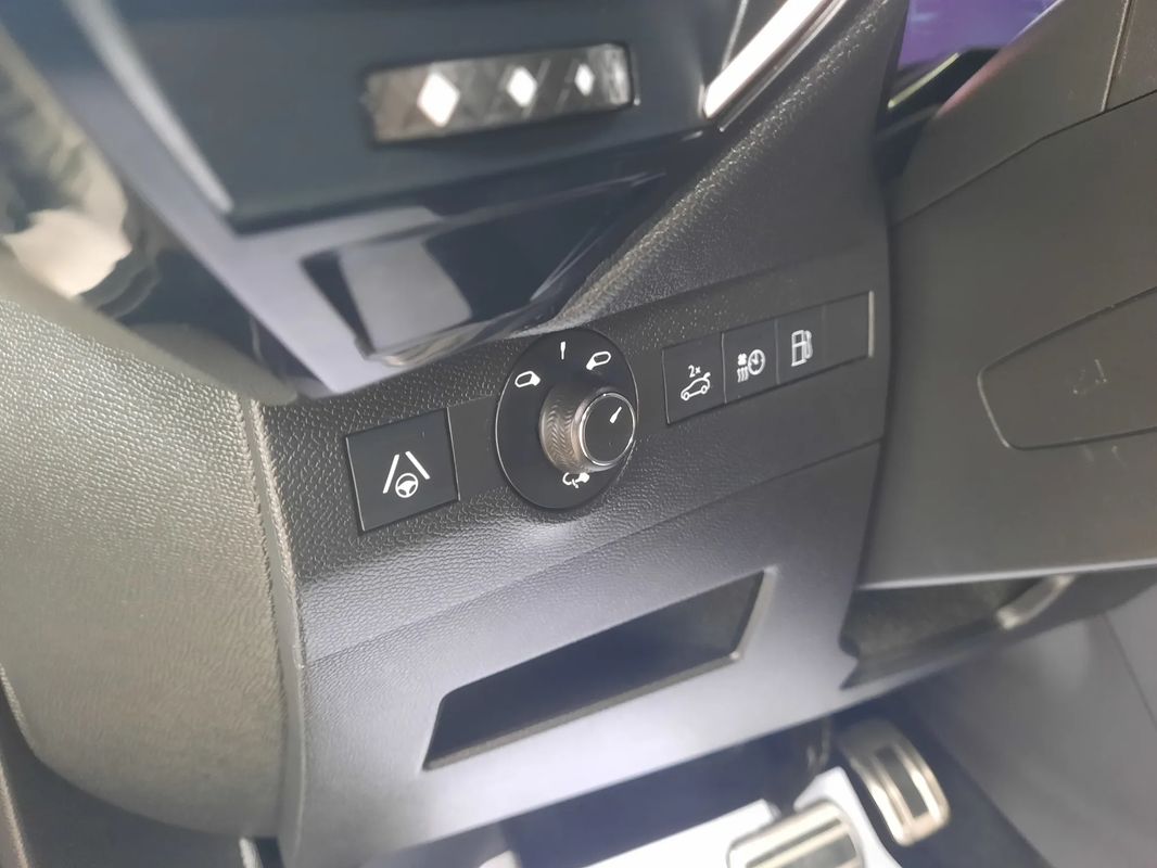 ds-ds-7-crossback-2023-hibrido-a-gasolina-1598cc