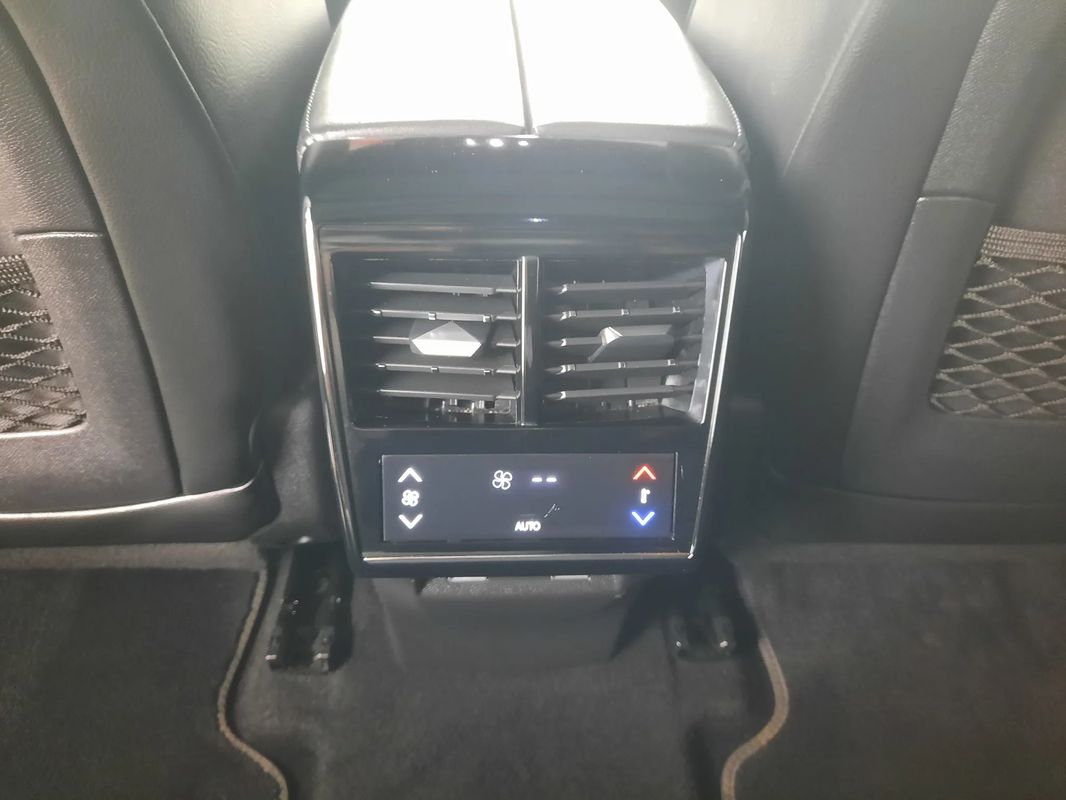 ds-ds-7-crossback-2023-hibrido-a-gasolina-1598cc