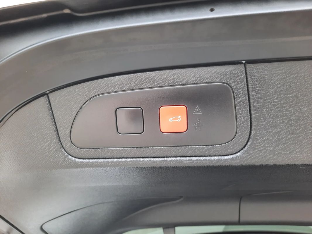 ds-ds-7-crossback-2023-hibrido-a-gasolina-1598cc