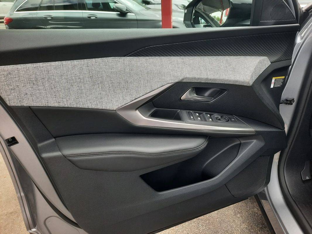 peugeot-3008-2025-gasolina-1199cc