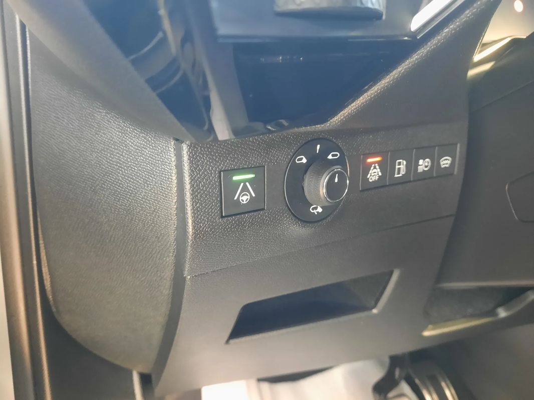 ds-ds-7-crossback-2022-hibrido-a-gasolina-1598cc