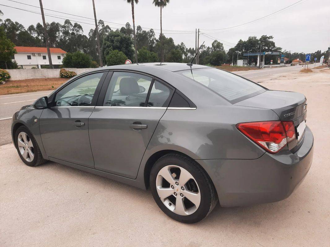 chevrolet-cruze-2010-diesel-1991cc