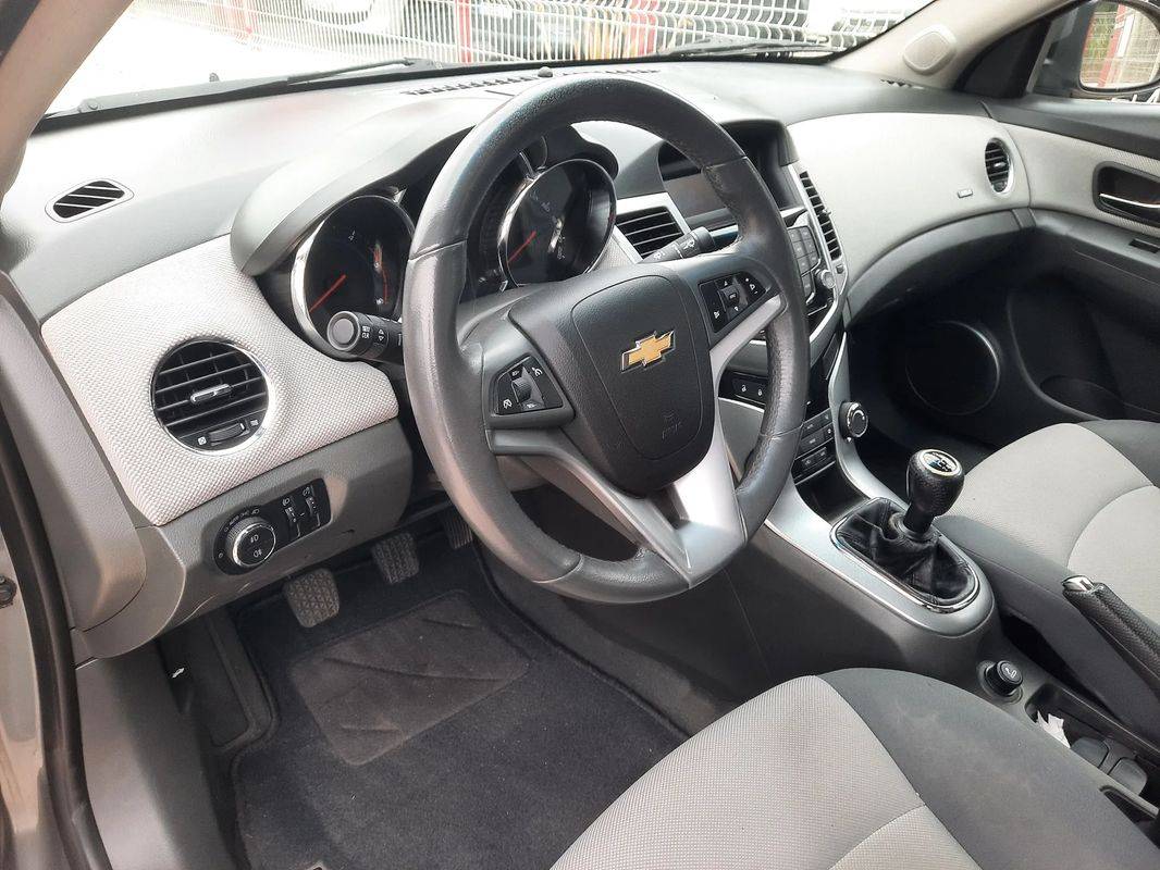 chevrolet-cruze-2010-diesel-1991cc
