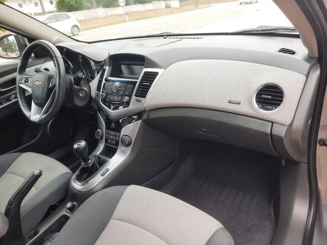 chevrolet-cruze-2010-diesel-1991cc