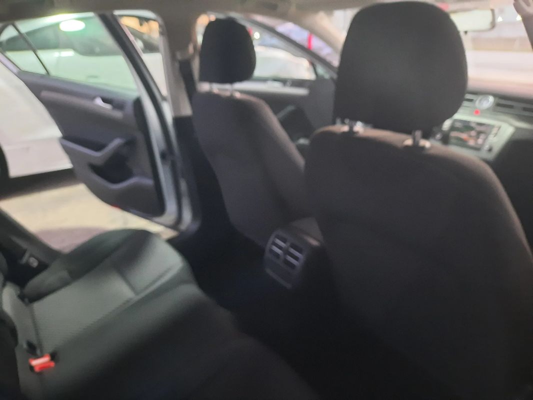 volkswagen-passat-2017-diesel-1598cc