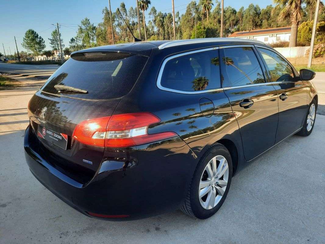 peugeot-308-sw-2015-diesel-1560cc