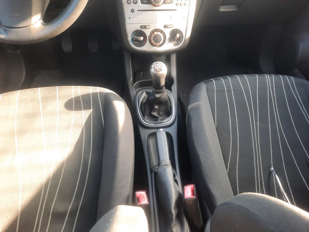 opel-corsa-2010-diesel-1248cc