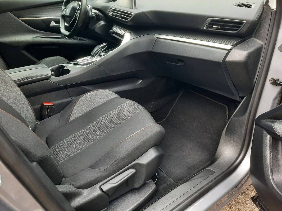 peugeot-3008-2017-diesel-1560cc